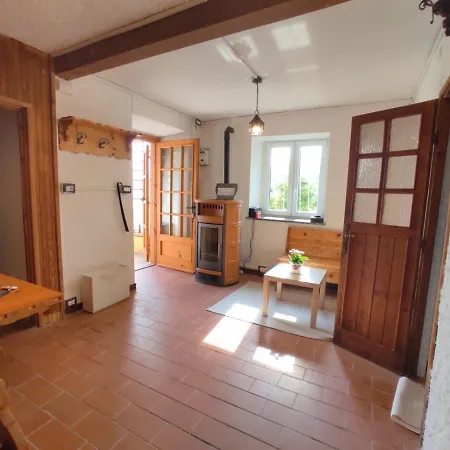 Con Giardino Privato. * Rubiana