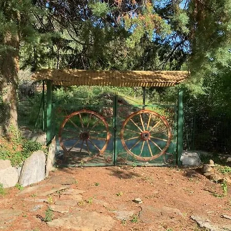 Con Giardino Privato. Apartament