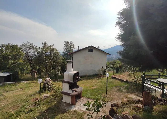 Con Giardino Privato. شقة *